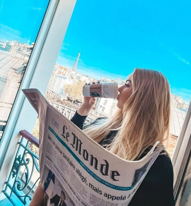 Romantyczne chwile uwielbianej Pauli Karpowicz w Paryżu! Gwiazda spędza cudowny czas z narzeczonym!