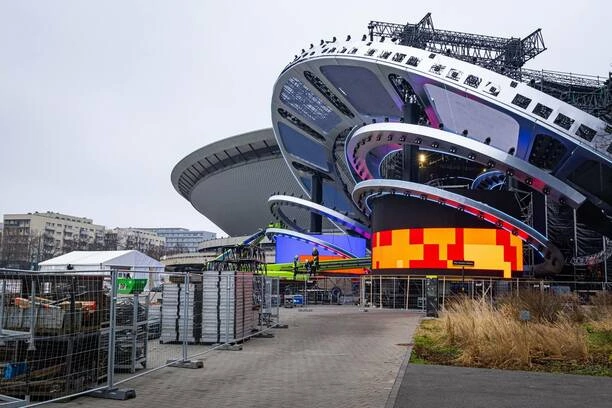 Tak wygląda gigantyczna scena Sylwestra z Dwójką 2025