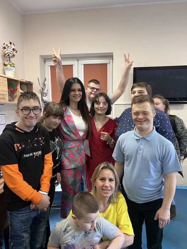 Odważny krok! Znana wokalistka disco polo Iness zaskoczyła tą decyzją wielu Polaków! Taka jest naprawdę! 