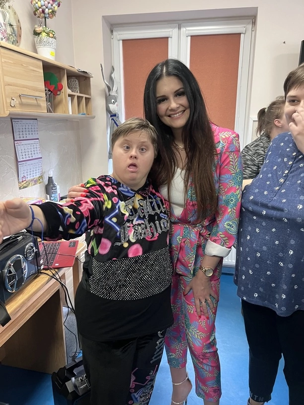 Odważny krok! Znana wokalistka disco polo Iness zaskoczyła tą decyzją wielu Polaków! Taka jest naprawdę! 