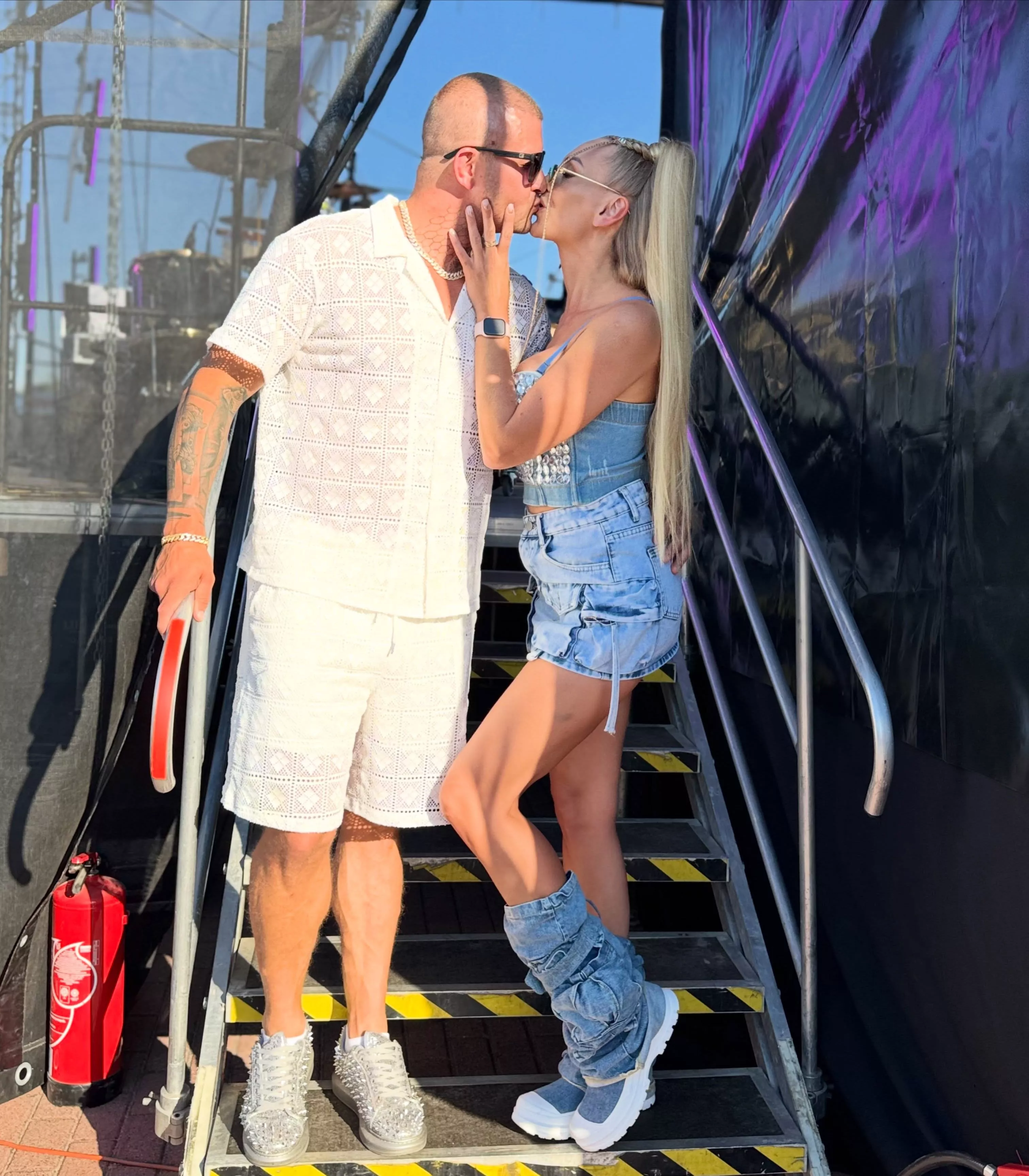 Gorąco na scenie i pod sceną! Joanna Narożna w dżinsowym gorsecie skradła show