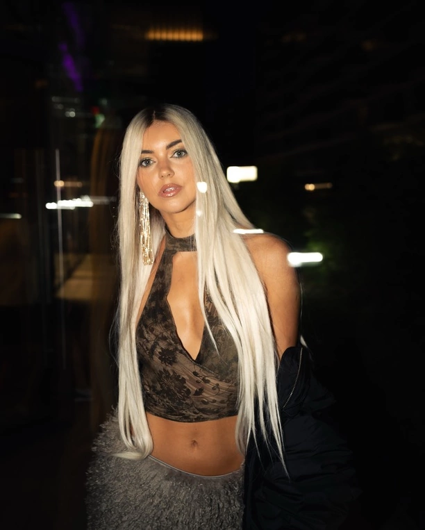 Najpiękniejsza w disco polo zachwyca nowymi zdjęciami?! Angelika Żmijewska olśniewa wdziękiem

