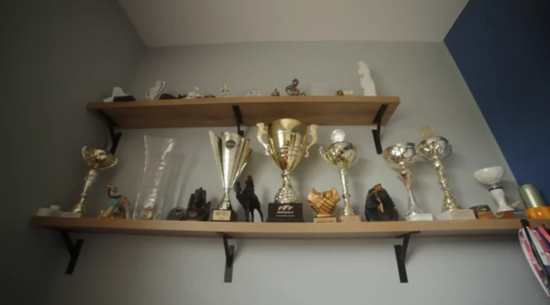 Pudzianowski mieszka w luksusach?! Jest właścicielem ogromnego sadu!