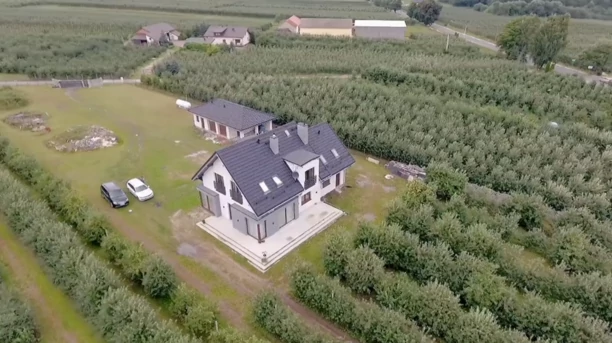 Pudzianowski mieszka w luksusach?! Jest właścicielem ogromnego sadu!