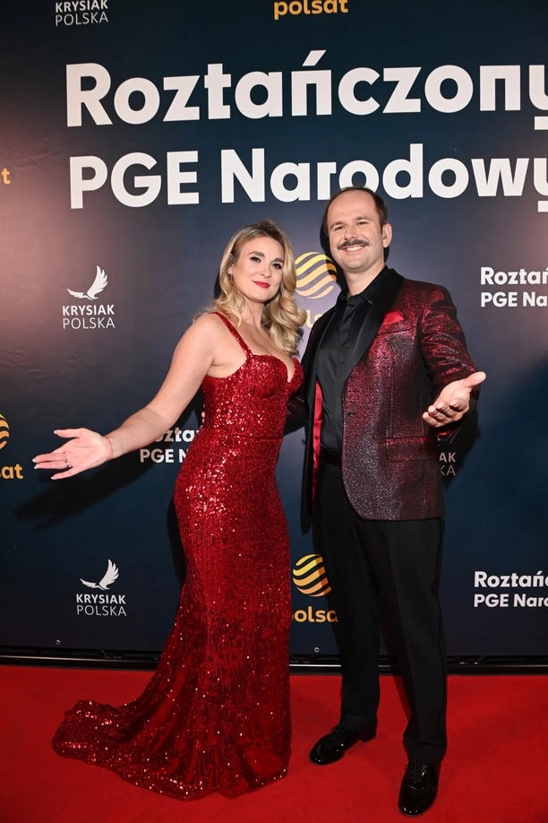 Olśniewająca Kajra na Roztańczonym PGE Narodowym! Gwiazda przykuwa uwagę fanów! | ZDJĘCIA