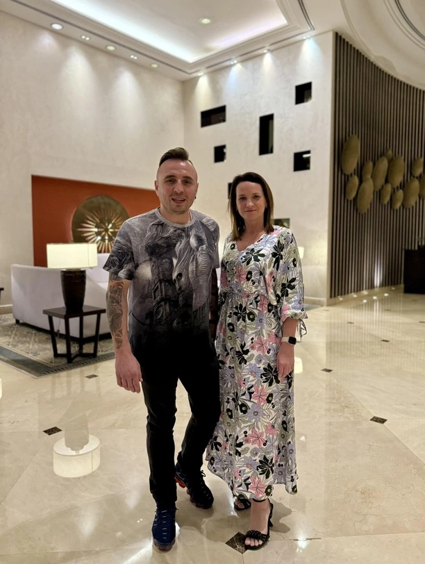 Żona Czadomana w centrum uwagi! Kim jest partnerka gwiazdy disco polo?
