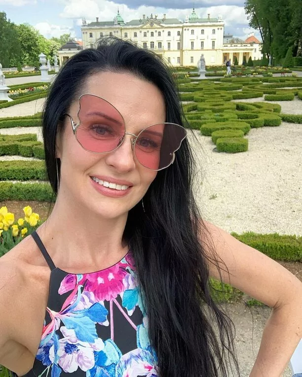 Szokująca metamorfoza znanej wokalistki disco polo! Fani zaniemówili! To zasługa programu do obróbki zdjęć?!