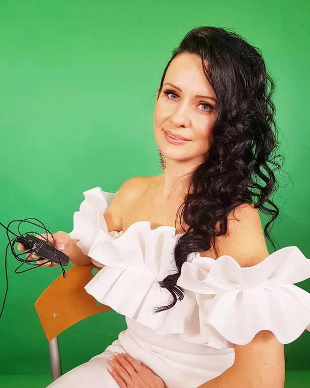 Szokująca metamorfoza znanej wokalistki disco polo! Fani zaniemówili! To zasługa programu do obróbki zdjęć?!