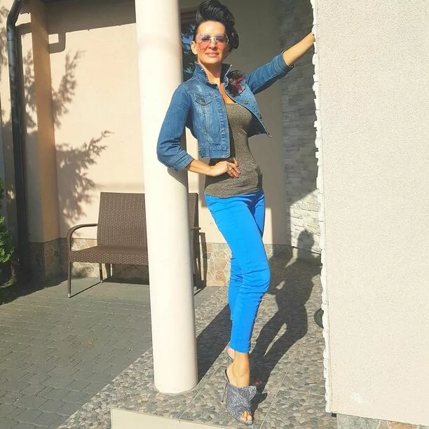 Szokująca metamorfoza znanej wokalistki disco polo! Fani zaniemówili! To zasługa programu do obróbki zdjęć?!