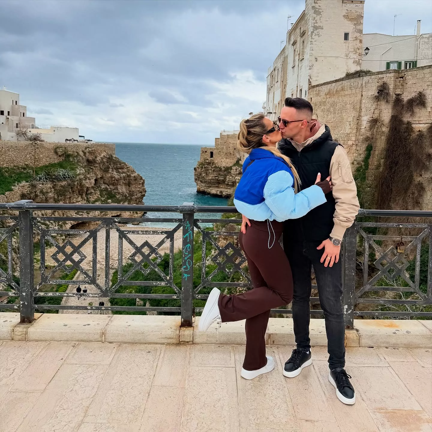 Kuba Urbański z Playboys z piękną żoną Eweliną! Zobaczcie zdjęcia prosto z Włoch!