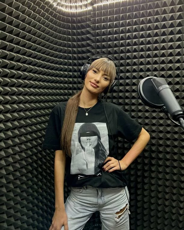 Szpilki z nową muzyczną petardą?! Piękne wokalisty zdeklasują konkurencję w disco polo?!