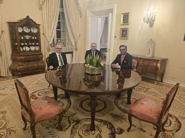 Plik Andre-spotkal-sie-z-prezydentem-Karolem-Nawrockim-5.jpg