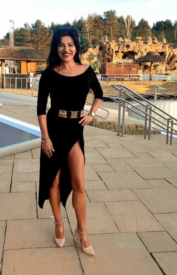 Znana wokalistka disco polo w olśniewającej stylizacji! Wygląda jak milion dolarów?! 