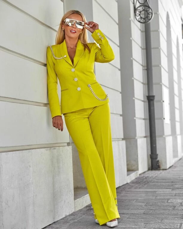 Co za strój! Monika Chwajoł na ustach wszystkich! Tak gwiazda disco polo zwróciła na siebie uwagę! 