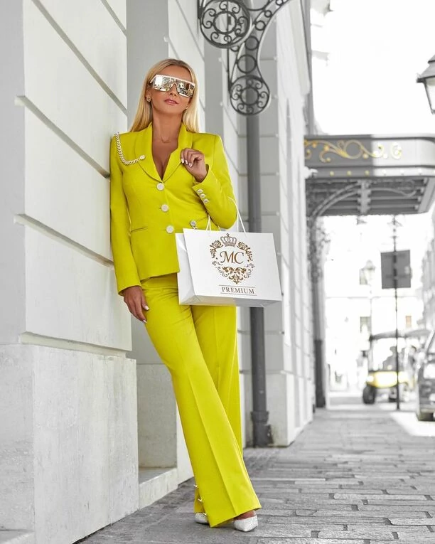 Co za strój! Monika Chwajoł na ustach wszystkich! Tak gwiazda disco polo zwróciła na siebie uwagę! 