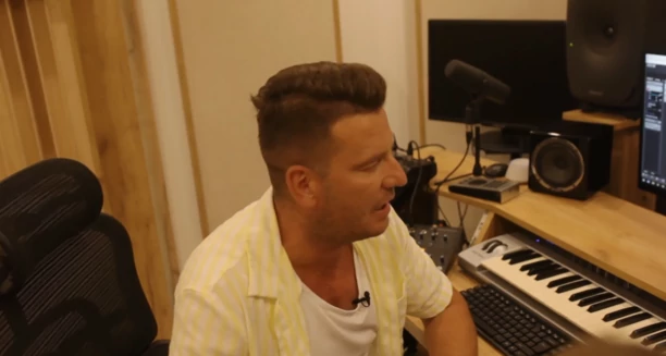 Co skrywa posiadłość uwielbianego gwiazdora disco polo?! Sylwester Gazda z formacji Power Play zdradził jak mieszka!