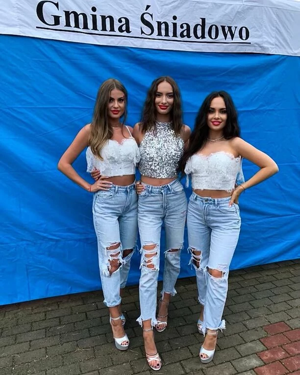 Nieziemskie wokalistki disco polo odważnie prezentują swoje ponętne ciało! Fani disco polo zachwyceni! 