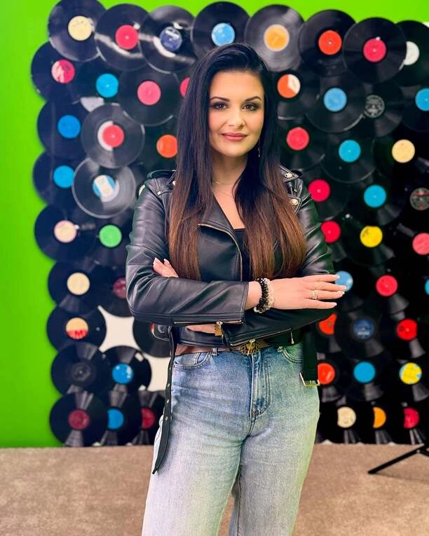 Czy Iness to najpiękniejsza wokalistka disco polo? Nowe zdjęcie rozgrzało fanów do czerwoności!