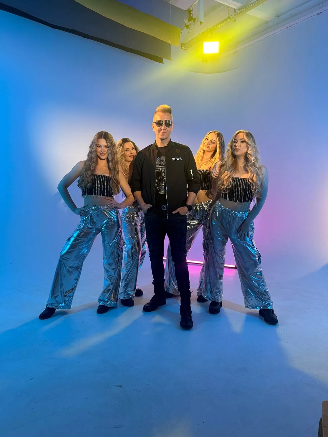 Czy „Tańcz dla mnie mała” będzie nowym hitem News? Premiera disco polo już niebawem!