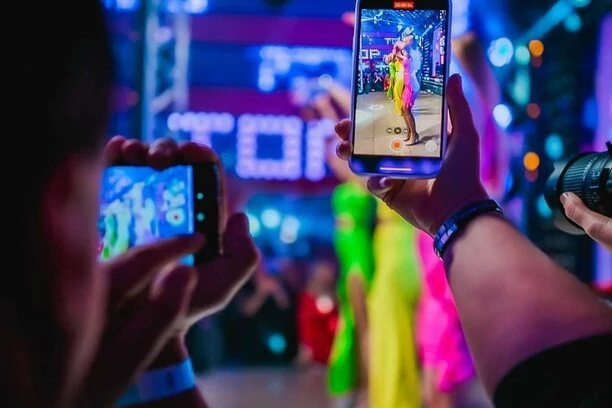 Cudowne wokalistki disco polo Top Girls zachwyciły wyjątkowymi kreacjami. Fani pod wrażeniem ich odważnego wyglądu! 