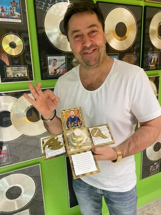 Tych urodzin Marcin Miller - Boys długo nie zapomni! Fanki zgotowały mu niezwykły prezent!