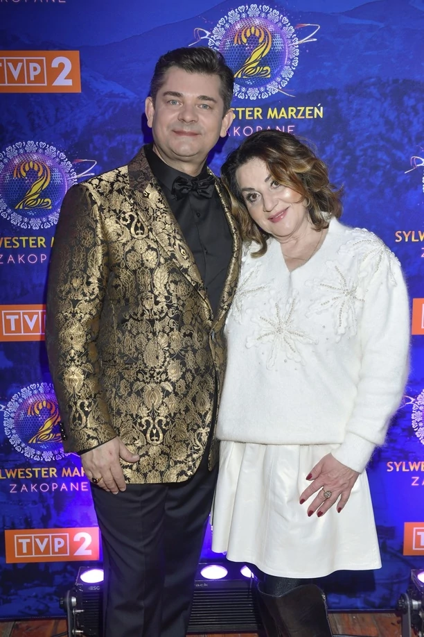 Wyglądała znakomicie! Danuta Martyniuk wspierała Zenka podczas Sylwestra! Gorące zdjęcia prosto z Zakopanego!