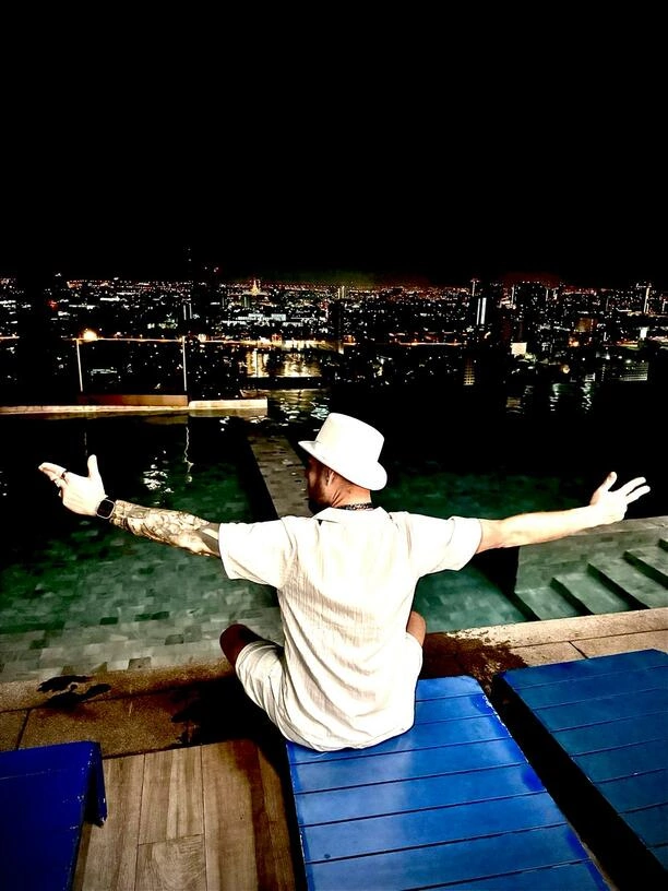 Mamy przedpremierę! Kolejny raz Von Prais ma zamiar zaskoczyć swoim teledyskiem!! Disco polo i Azja! TO będzie strzał w dziesiątkę!
