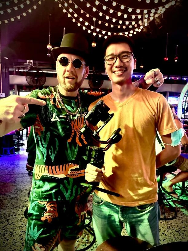 Mamy przedpremierę! Kolejny raz Von Prais ma zamiar zaskoczyć swoim teledyskiem!! Disco polo i Azja! TO będzie strzał w dziesiątkę!
