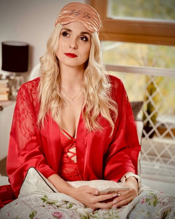 Magdalena Kajra Kajrowicz - żona Sławomira najpiękniejsza polską wokalistką! Zobacz jej zmysłowe fotki!