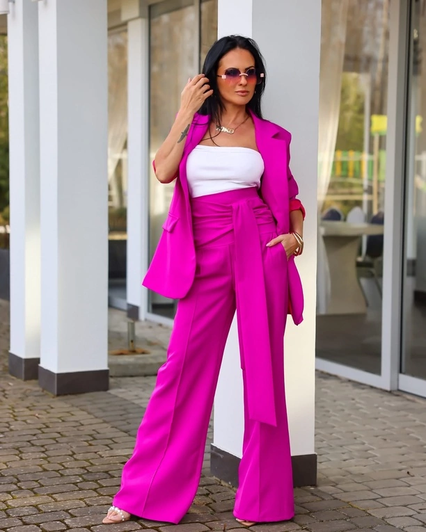 Gwiazda disco polo w różowej odsłonie! Marta Konopla olśniewa