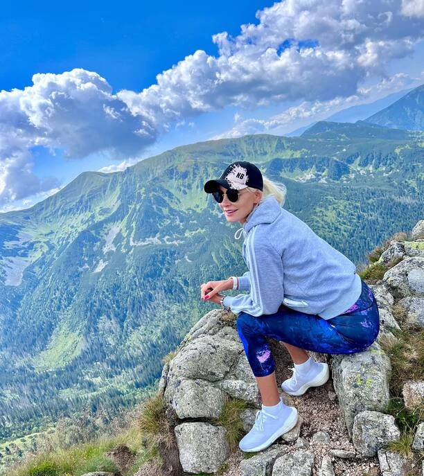 Błogie chwile znanej wokalistki disco polo! Zobaczcie jak Elwira Mejk relaksuje się w polskich górach!