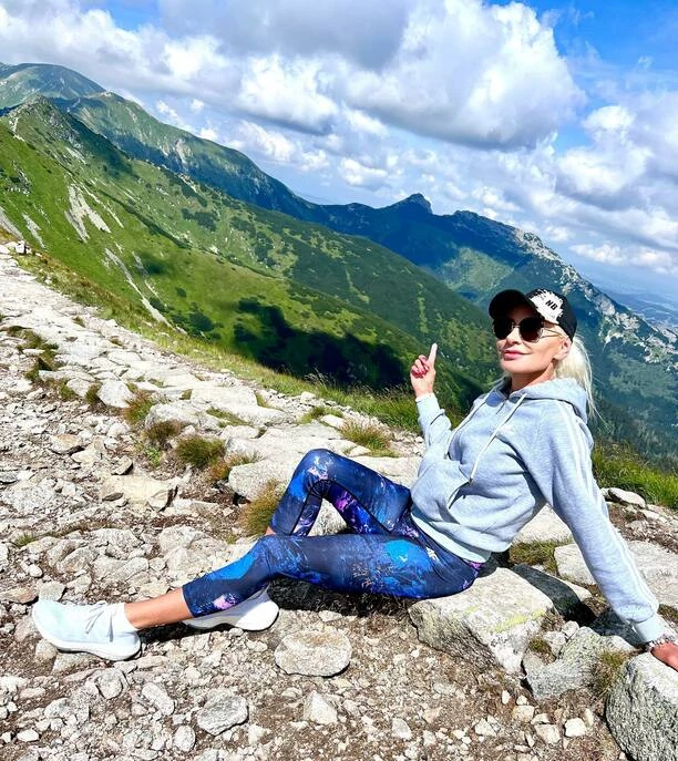 Błogie chwile znanej wokalistki disco polo! Zobaczcie jak Elwira Mejk relaksuje się w polskich górach!