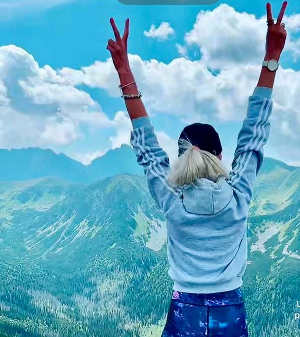 Błogie chwile znanej wokalistki disco polo! Zobaczcie jak Elwira Mejk relaksuje się w polskich górach!