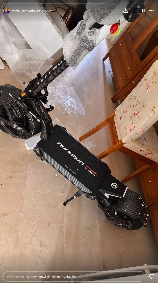 Daniel Martyniuk pochwalił się hulajnogą elektryczną wartą krocie! Można za tą kwotę kupić auto! 