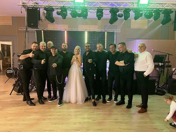 Andre na weselu Magdy i Bartosza! Zobaczcie zdjęcia! Para młoda i goście bawili się świetnie!