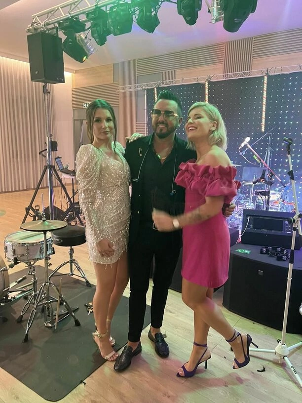 Andre na weselu Magdy i Bartosza! Zobaczcie zdjęcia! Para młoda i goście bawili się świetnie!