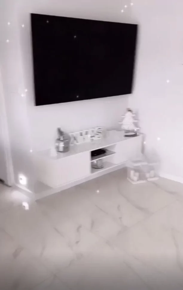 Biel dominuje w domu gwiazdy disco polo