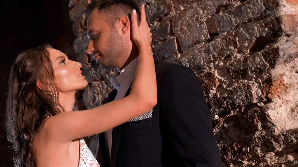 Szpilki na ustach wszystkich! Znane wokalistki disco polo w prześwitujących koronkowych sukienkach! Fani oniemieli! 