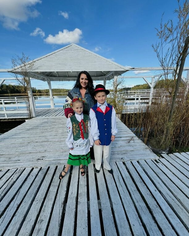 Kaszubska Influencerka łączy tradycję z latino! Nowy hit „Latino, Latino„ podbije parkiety?