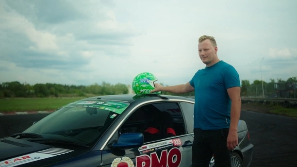 Za Kierownicą z Fasterem: ”Do Fury (diri diri dam dam)” – Nowy hit, super samochody i szansa na wygraną auta!