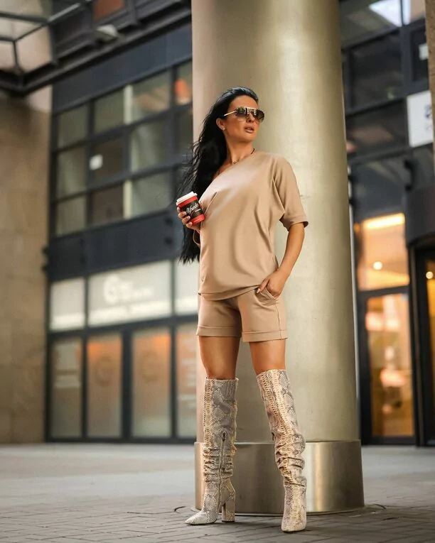 Gorące ujęcia wokalistki disco polo rozgrzewają do czerwoności! Gwiazda wygląda jak ze światowego wybiegu! 