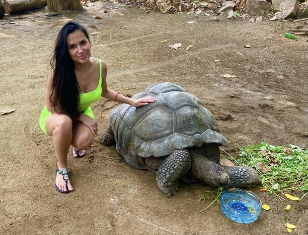 Seszele - raj na ziemi! Mała Czarna wzięła ślub i pokazuje, jak spędza romantyczne wakacje na archipelagu