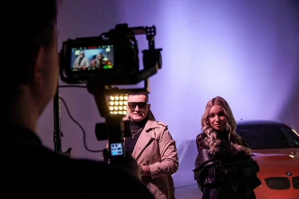 Zespół Nokaut powraca z nową piosenką i teledyskiem pt. „Unosi mnie wiatr„