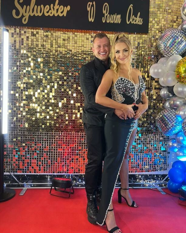 Wygląda obłędnie! Joanna Narożna to faktycznie najpiękniejsza żona w świecie disco polo?! Zobaczcie te zdjęcia! Opadną Wam szczęki!