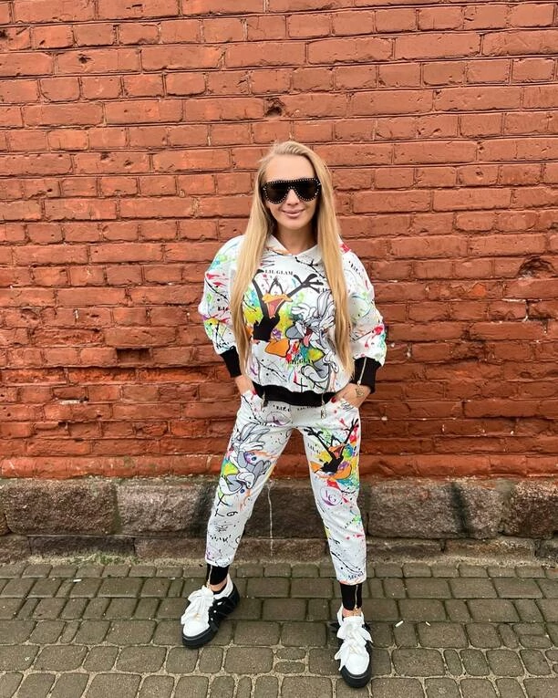 Wygląda obłędnie! Joanna Narożna to faktycznie najpiękniejsza żona w świecie disco polo?! Zobaczcie te zdjęcia! Opadną Wam szczęki!