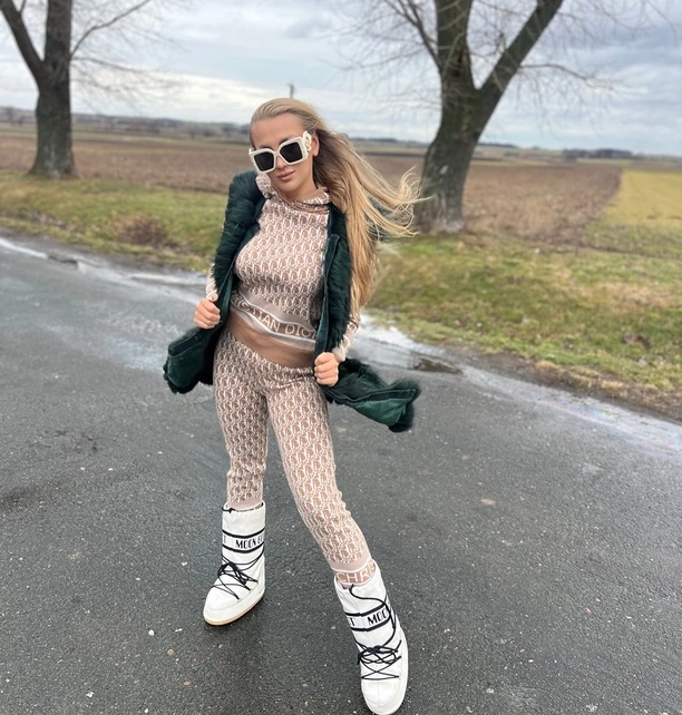 Wygląda obłędnie! Joanna Narożna to faktycznie najpiękniejsza żona w świecie disco polo?! Zobaczcie te zdjęcia! Opadną Wam szczęki!