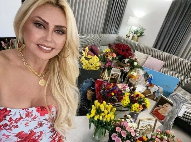 Teresa Werner mieszka w pałacu? Szokujące wnętrza domu ikony polskiej muzyki! To są dopiero luksusy! 