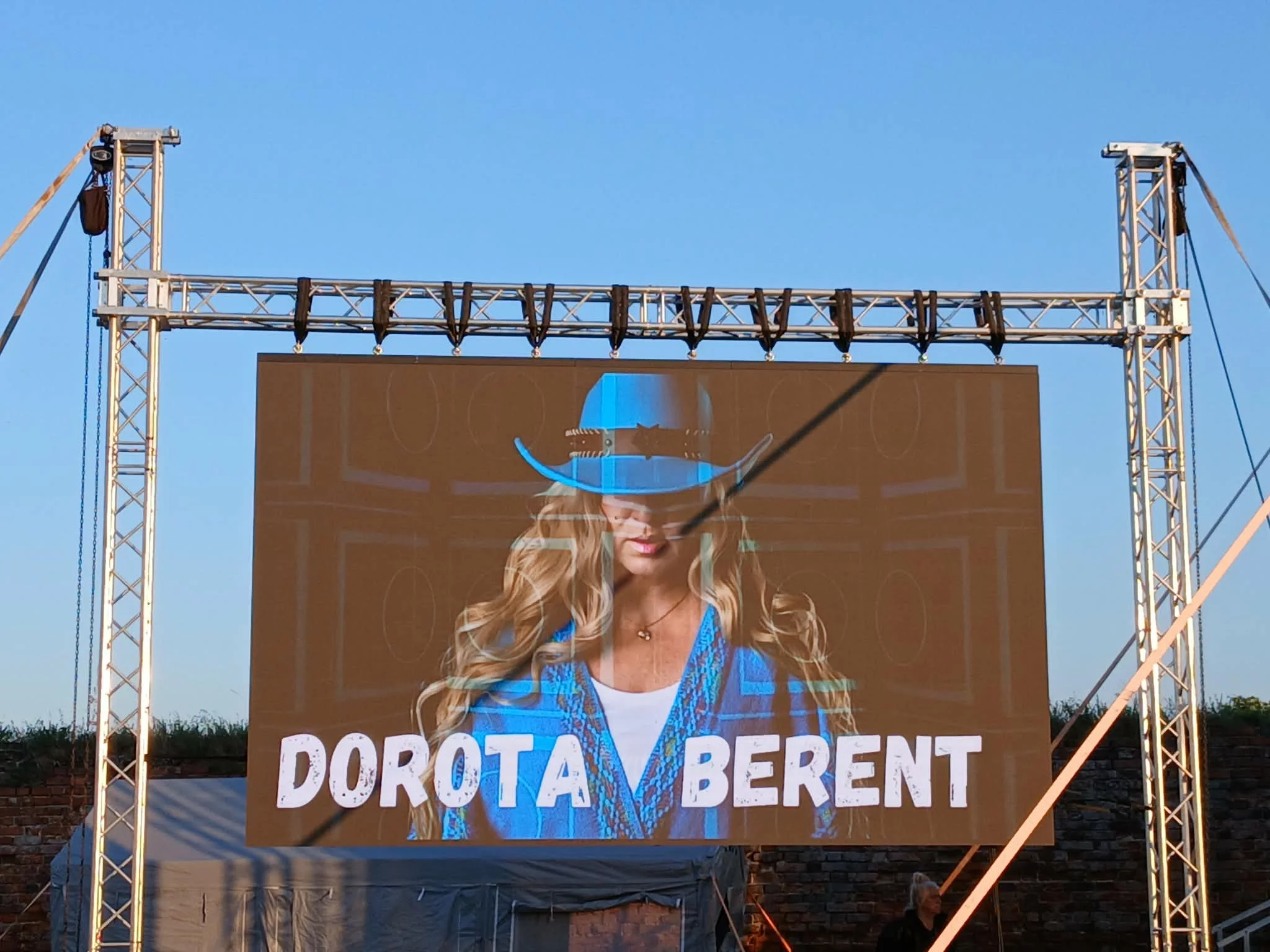 Dorota „Doris" Berent na zamku w Radzyniu Chełmińskim. Tak wyglądał jej występ na jubileuszu bractwa