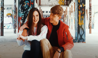 Romantyczna nowość grupy Windstar podbija serca zakochanych par! To nowy wyciskacz łez disco polo?! 