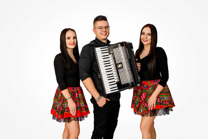 140 tysięcy dla zespołu Massive! - Fenomen popularności zespołu disco polo i weselnego!

